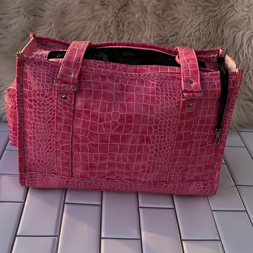 CHELSEA PAWS Pink Faux Alligator Pet Carrier - Picture 3 of 16